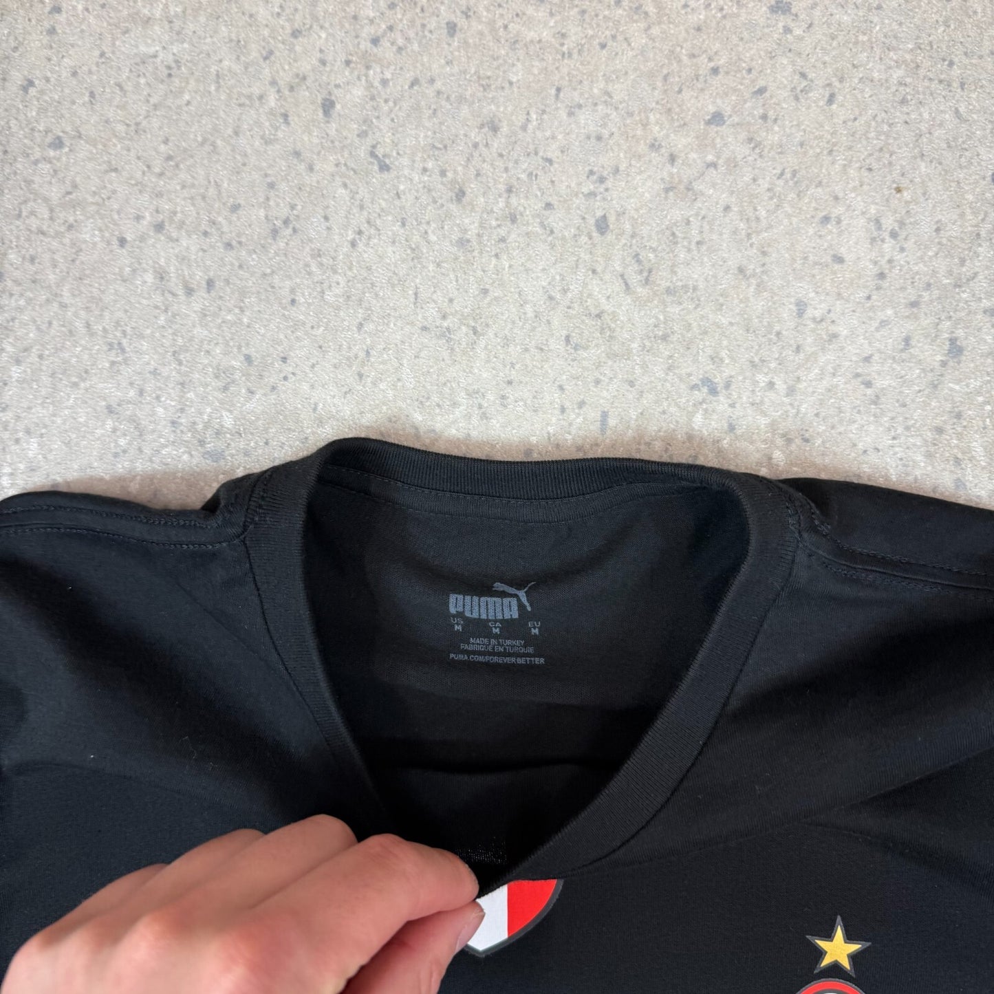 Puma AC Milan T Shirt Medium Black 2021 Champions Relax Fit