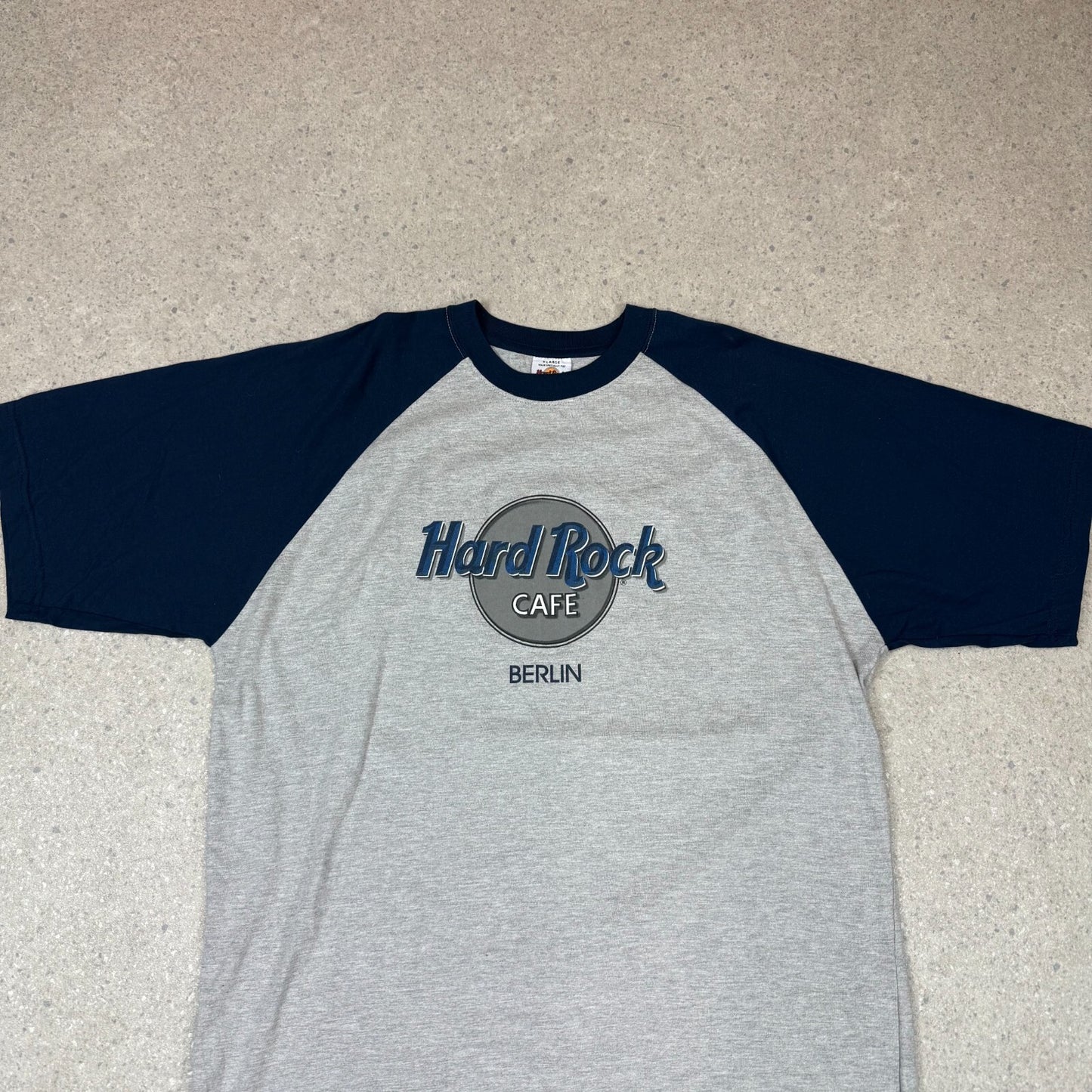 Hard Rock Cafe Berlin T Shirt XL Grey Navy Relaxed Fit Y2K