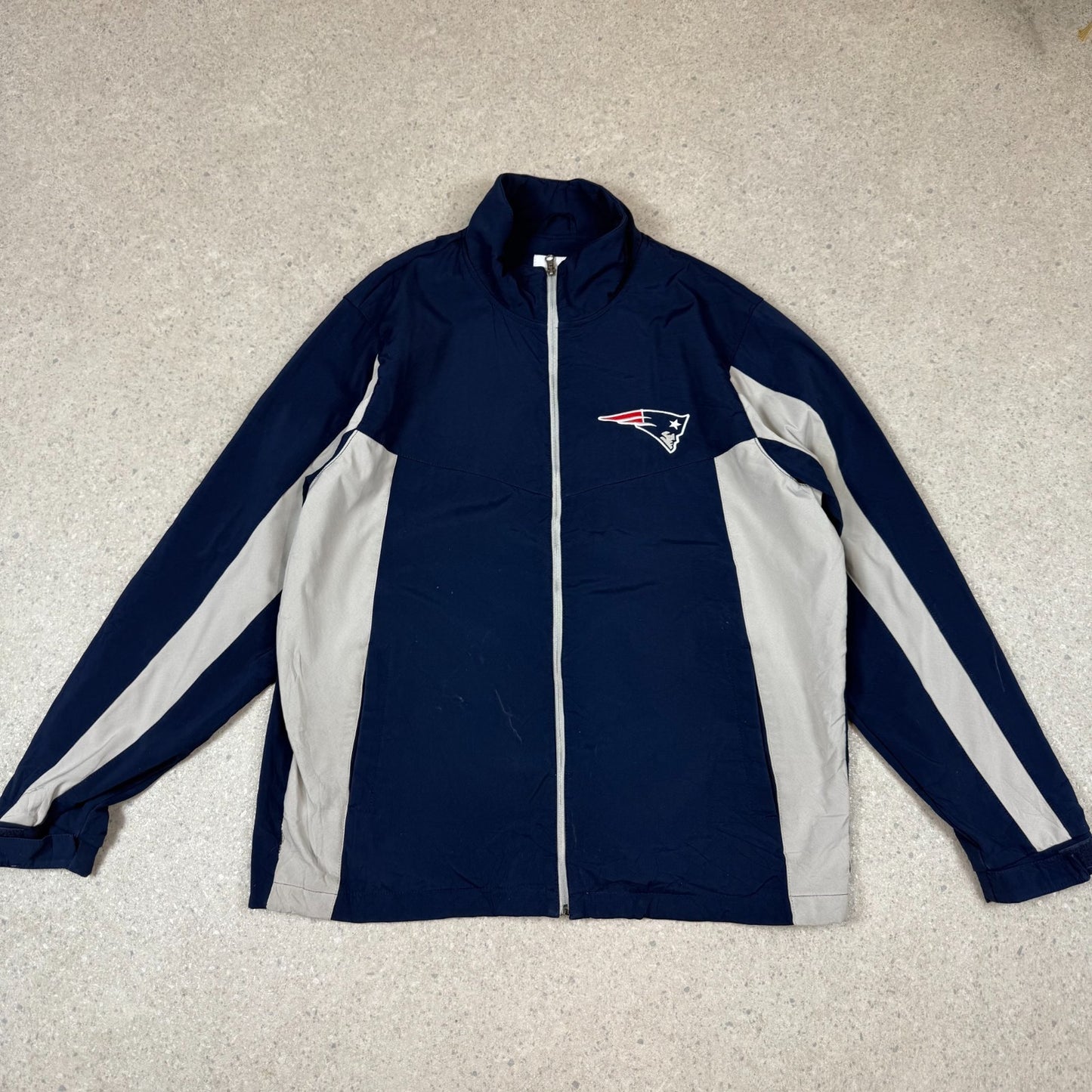 NFL New England Patriots Jacket XL Water Resistant Embroidered Logo