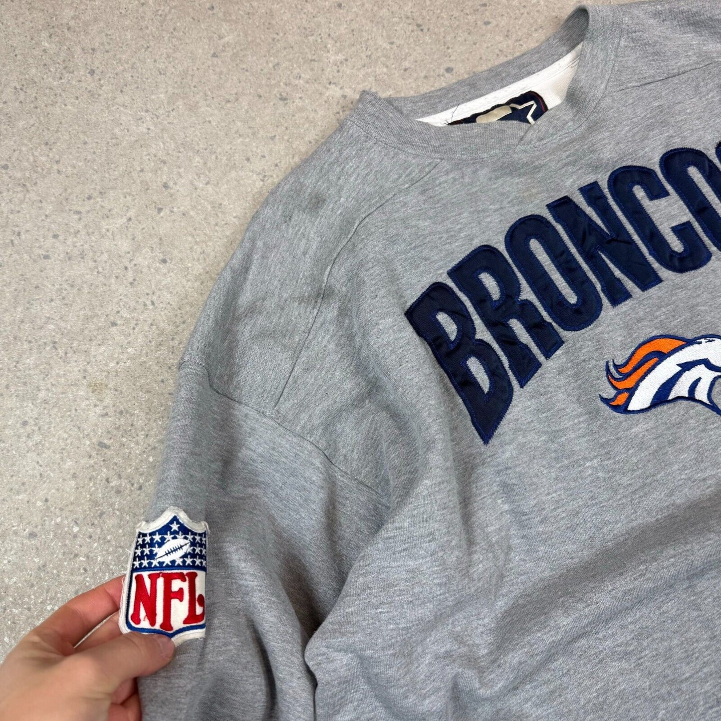 Starter Broncos NFL Sweater XXL Vintage Football Sweatshirt Gray