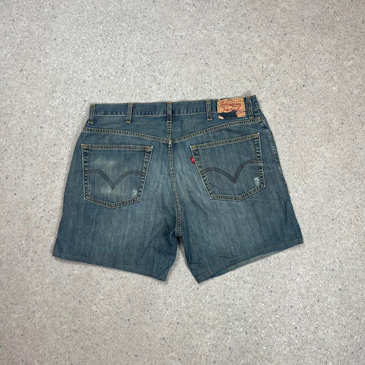 Levi denim shorts 38”