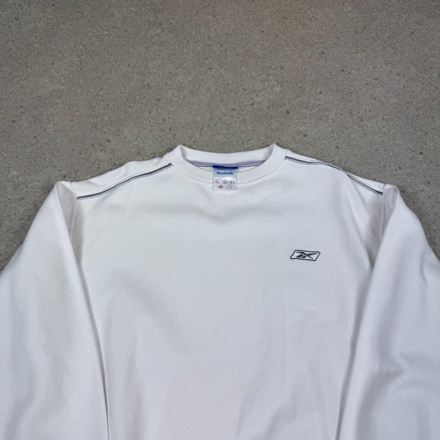 Reebok Sweatshirt Medium White Embroidered Logo Y2K Relaxed Fit