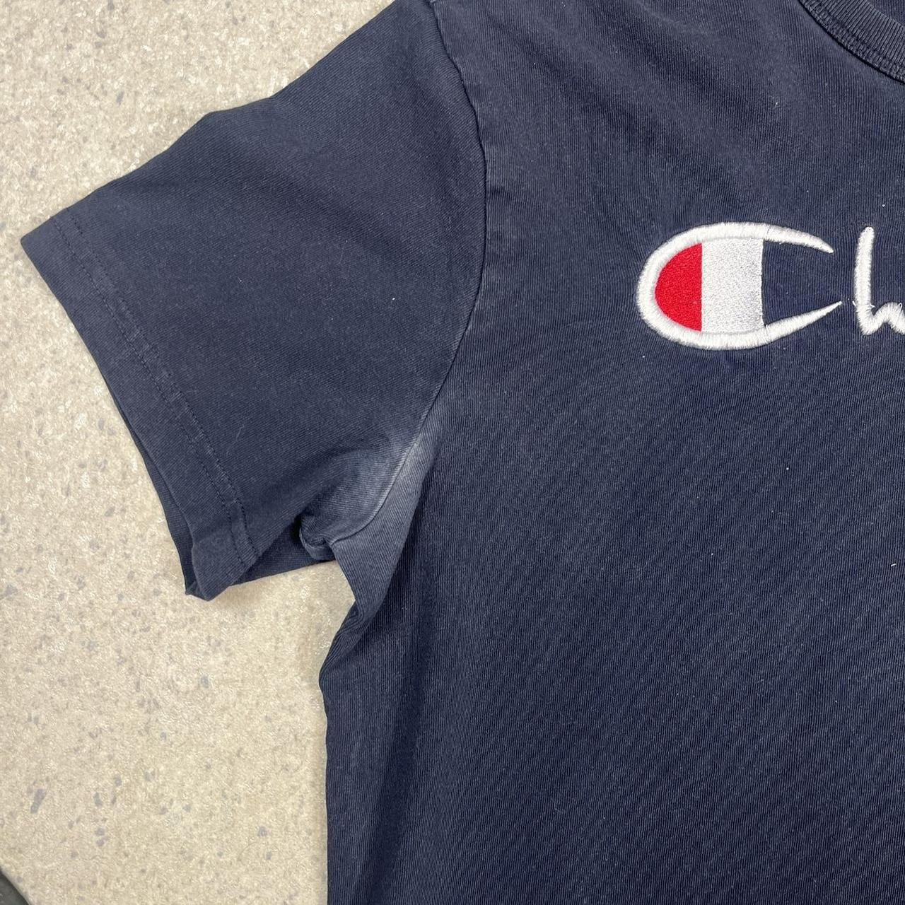 Champion navy blue t-shirt M