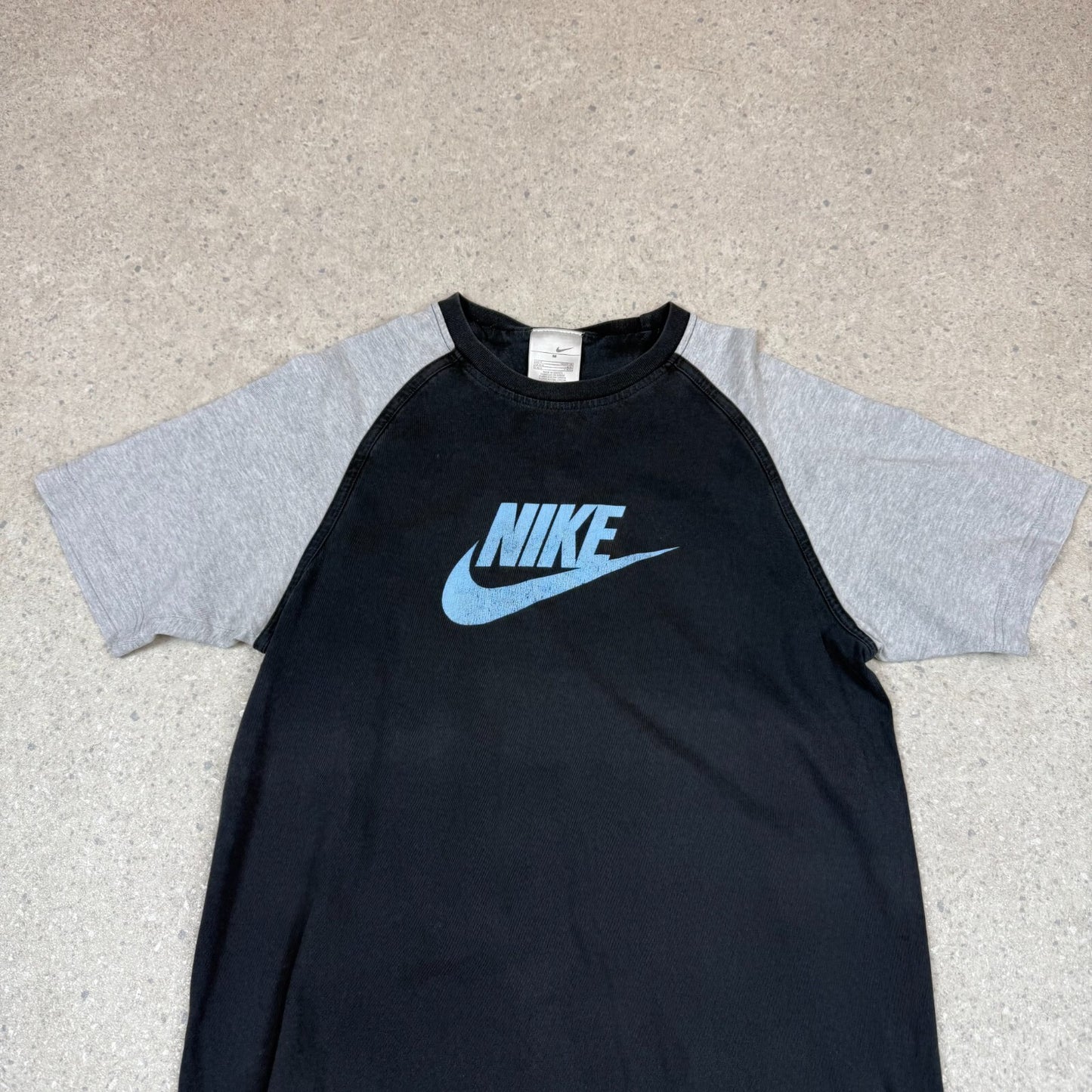 Nike T Shirt Medium Y2K Silver Tag Navy Grey Short Sleeve