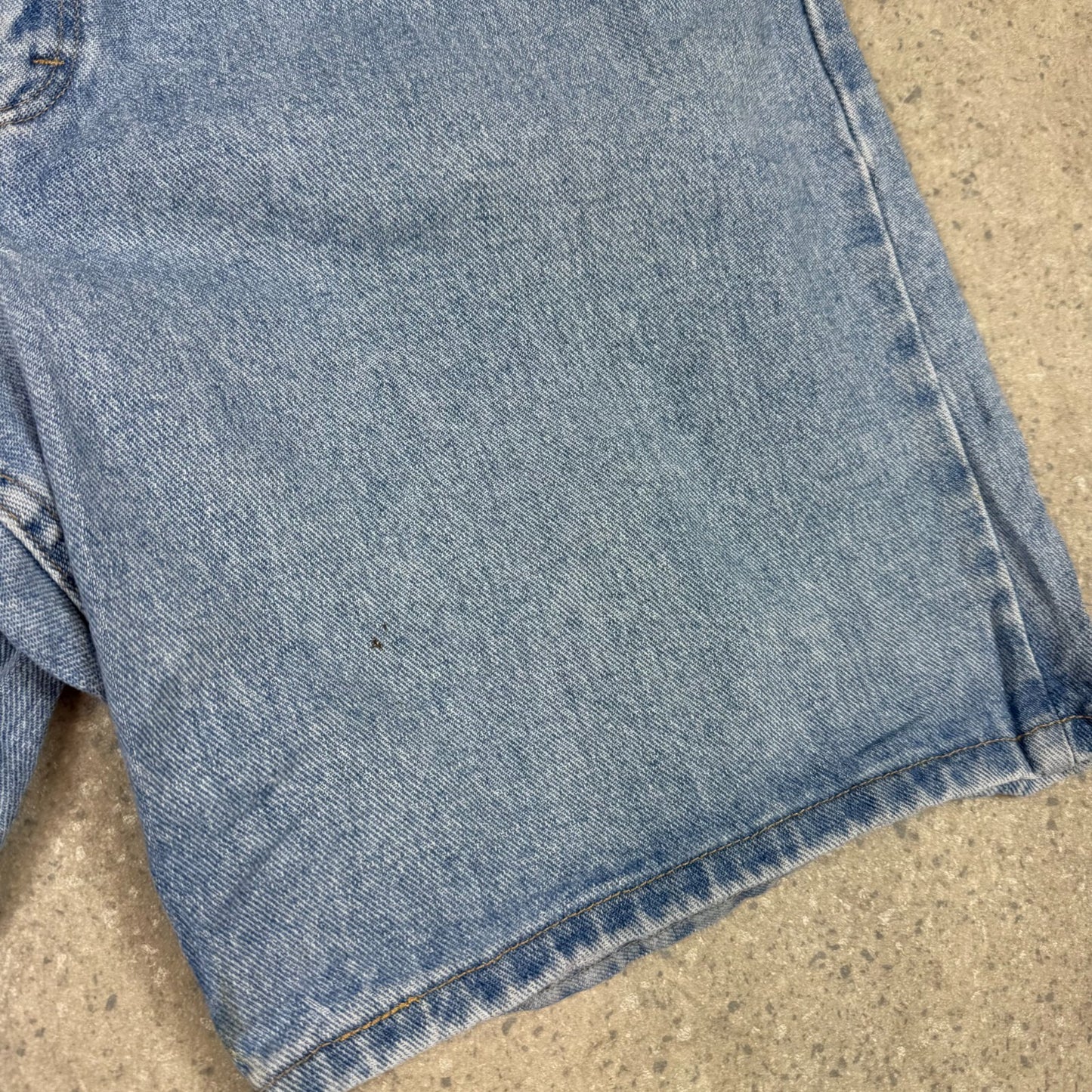 Wrangler Jorts 34” Blue Denim Relaxed Fit