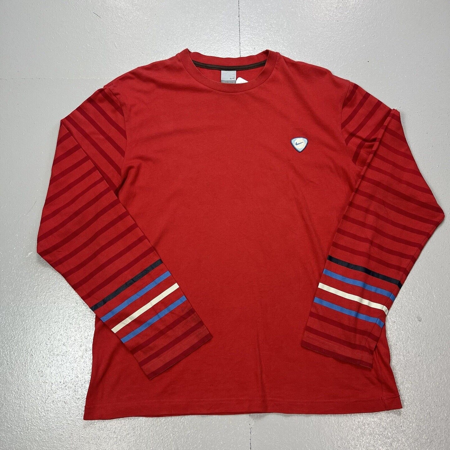 Nike T-Shirt Athletic Cut Graphic Print Long Sleeve Y2K Red Mens Large