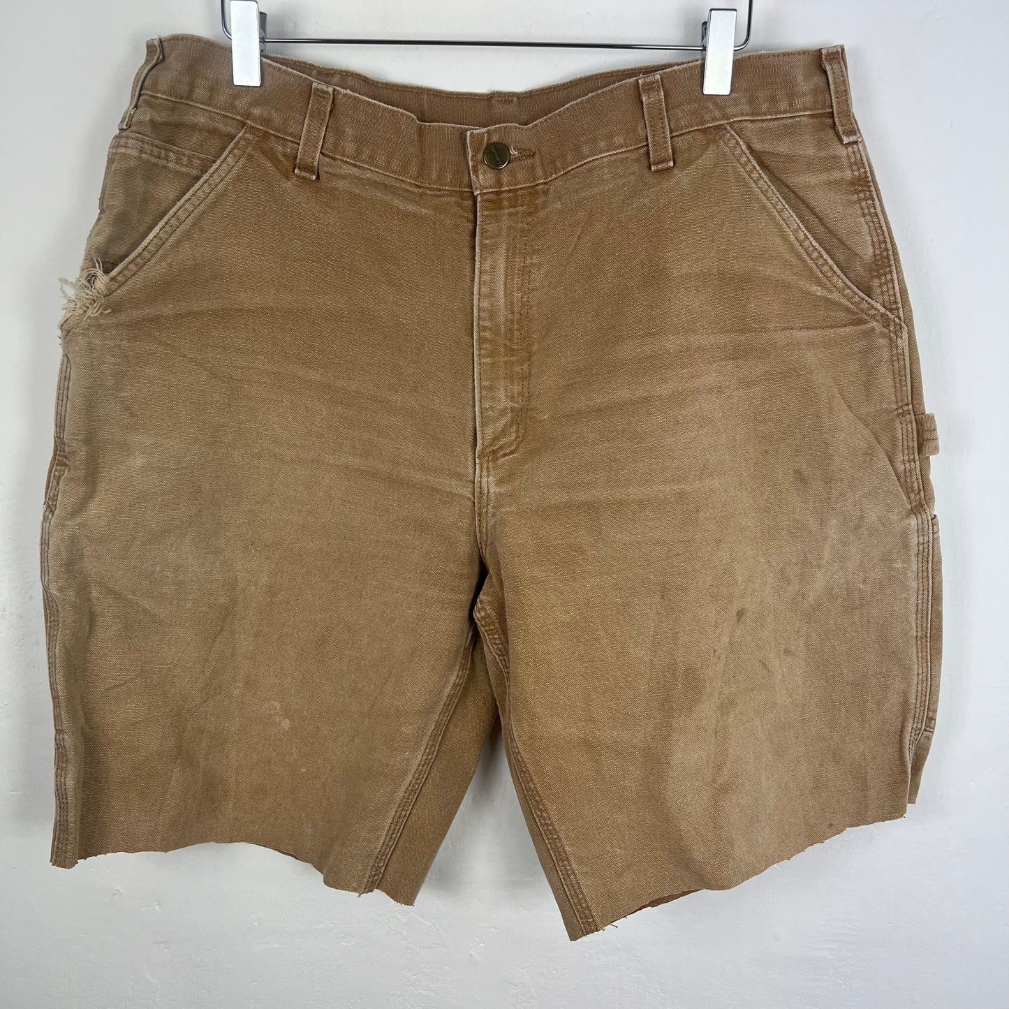 Carhartt shorts 38”