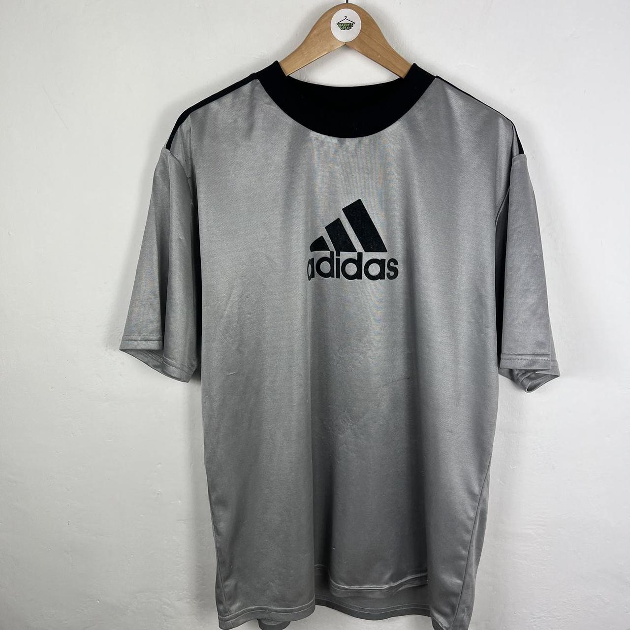 Adidas t shirt grey colourway XL