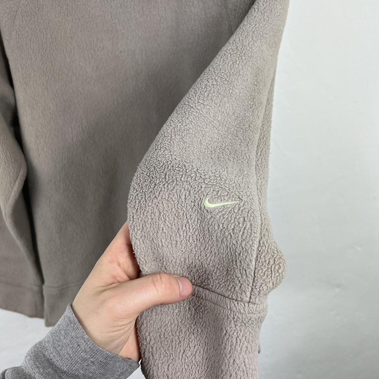 Nike fleece sweater small