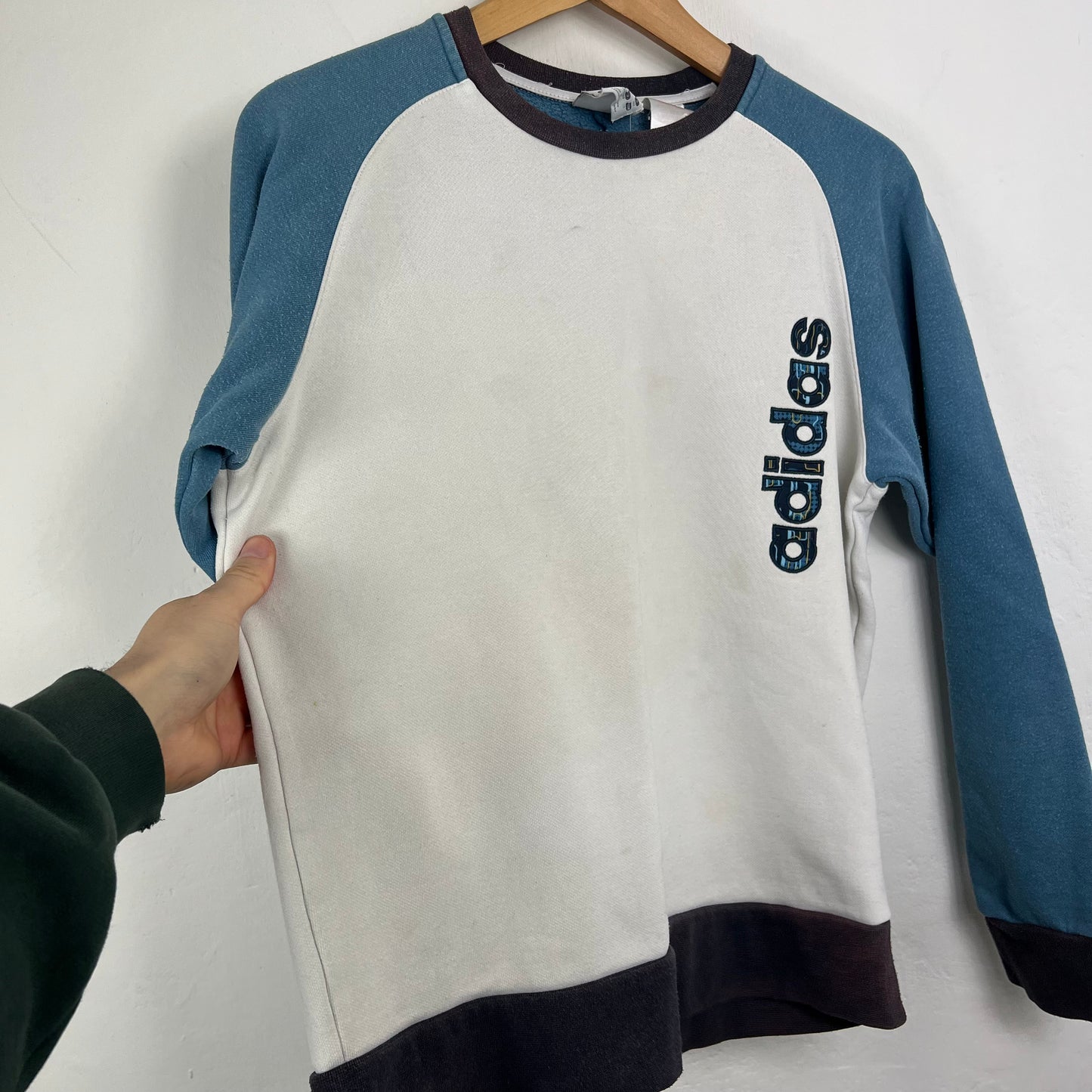 Adidas sweatshirt small